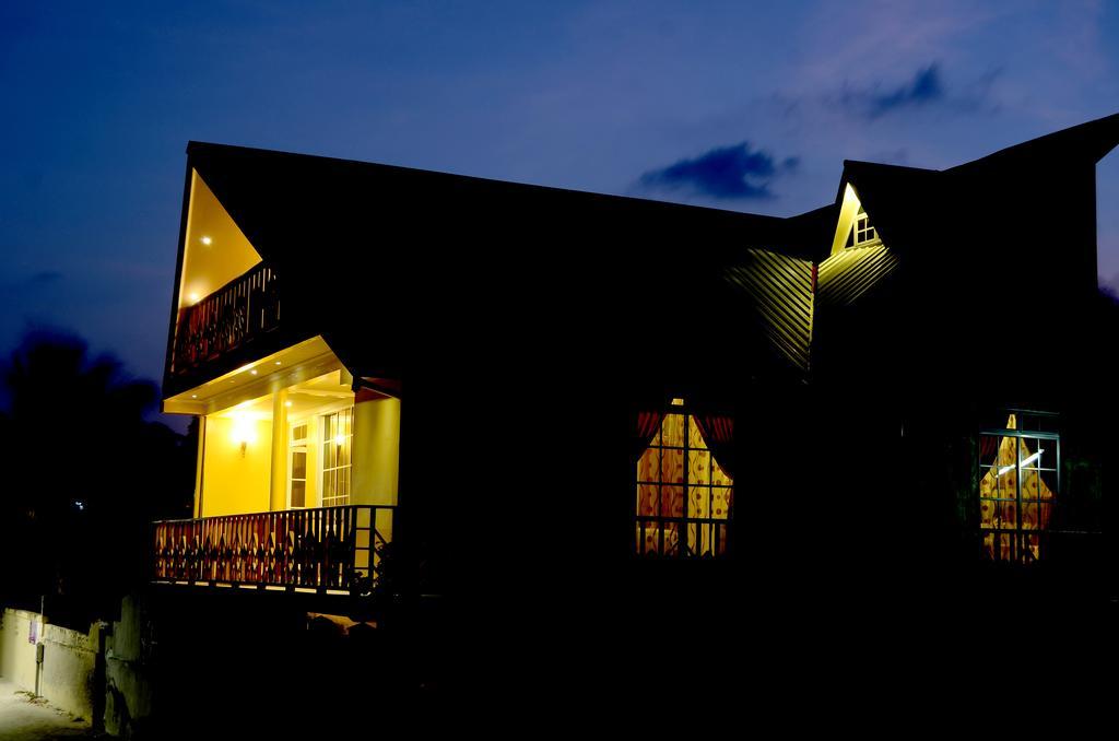 Lily Rest Maldives Hotel Maafushi Exterior photo