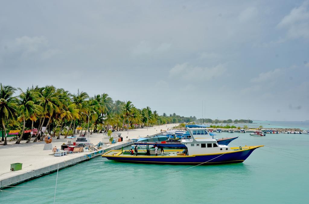 Lily Rest Maldives Hotel Maafushi Exterior photo