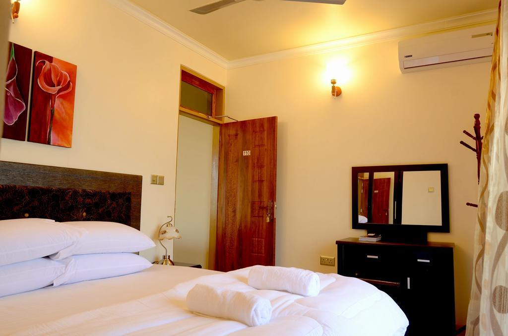 Lily Rest Maldives Hotel Maafushi Exterior photo