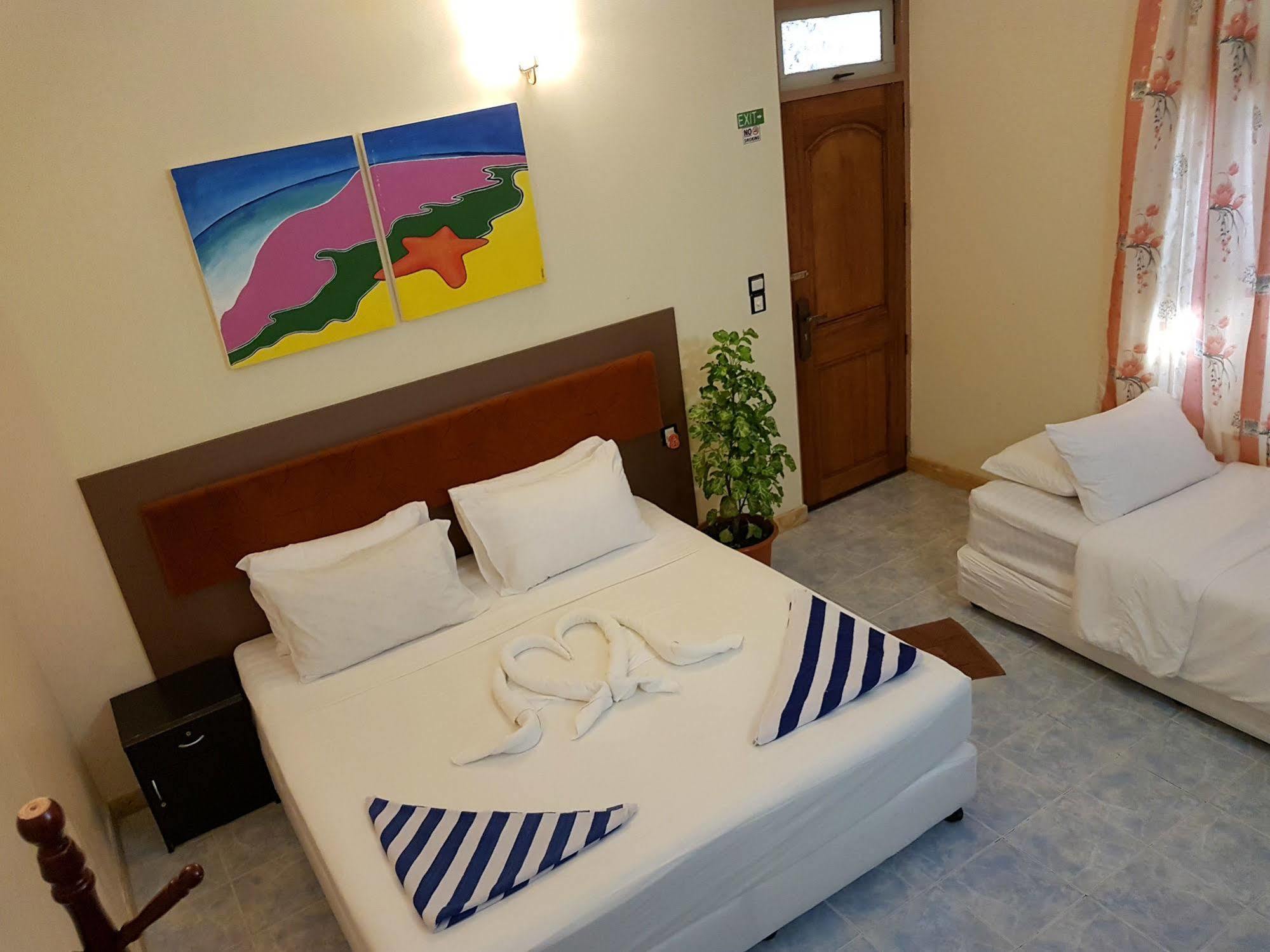 Lily Rest Maldives Hotel Maafushi Exterior photo
