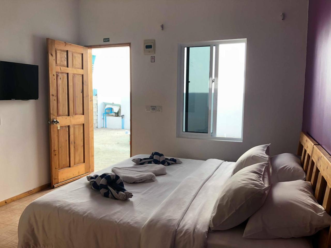 Lily Rest Maldives Hotel Maafushi Exterior photo